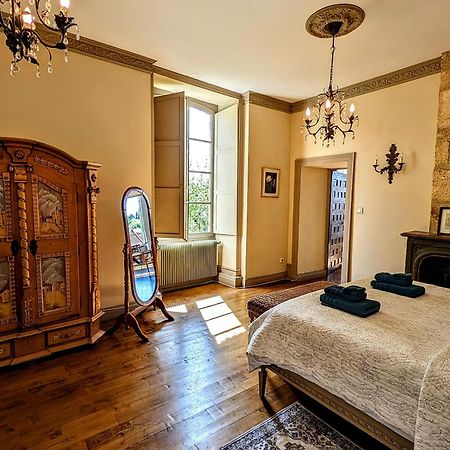 Centrally Located Sarlat Apartment With Medieval Town Views Exteriör bild