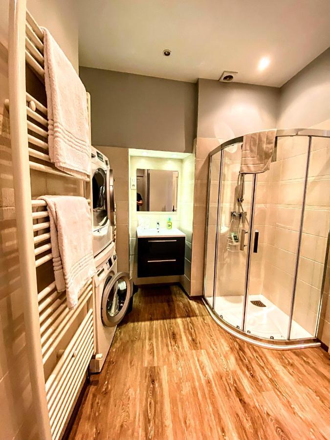 Centrally Located Sarlat Apartment With Medieval Town Views Exteriör bild