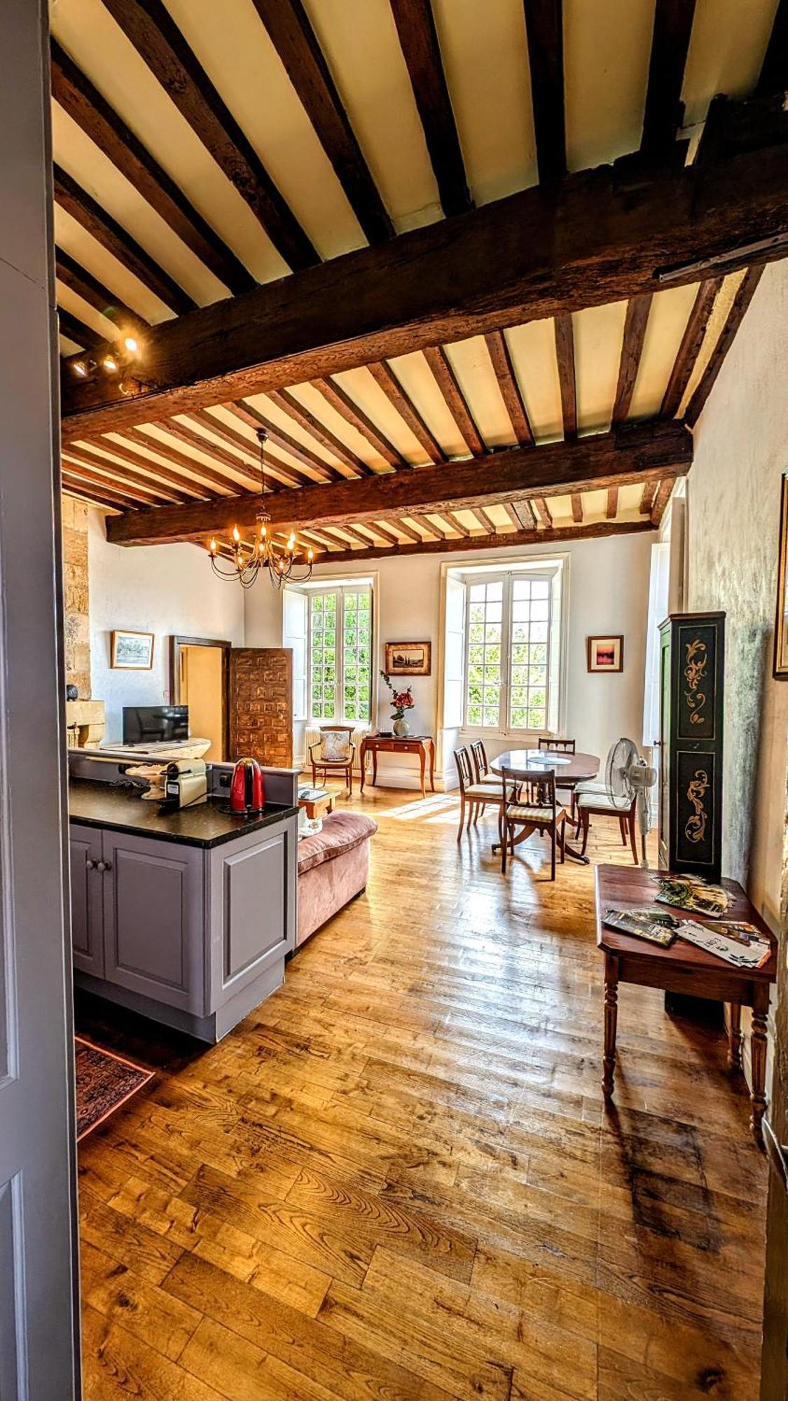 Centrally Located Sarlat Apartment With Medieval Town Views Exteriör bild